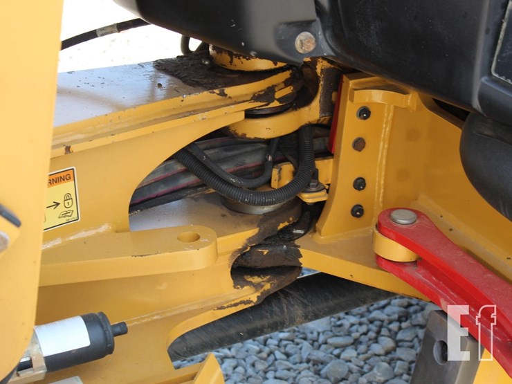 2013-caterpillar-906h2-image-8