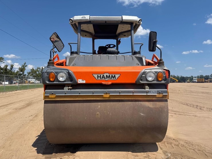 2016-hamm-hd+-120i-double-drum-roller-image-3