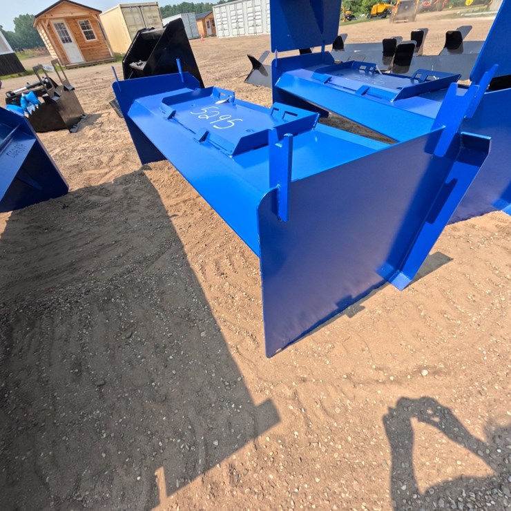 #5295 • 8' Skid Steer Economy Pusher