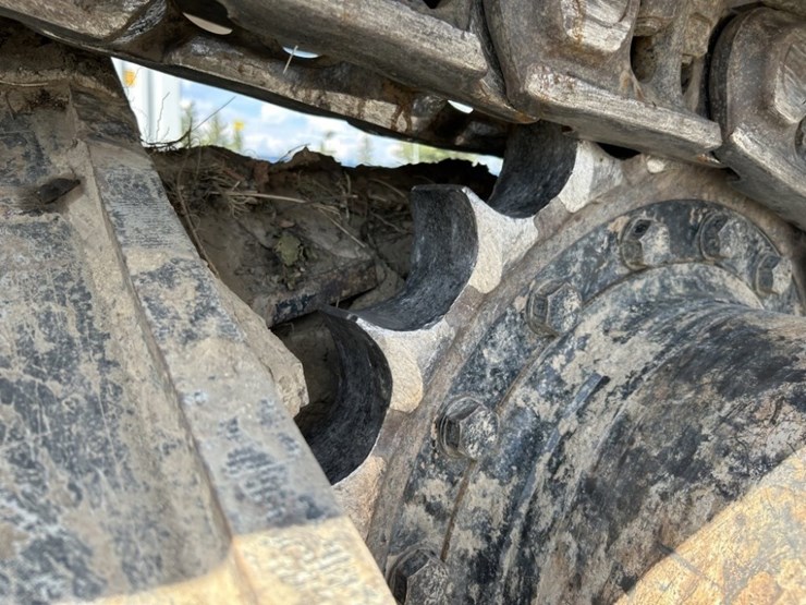 2018-caterpillar-c7-image-17