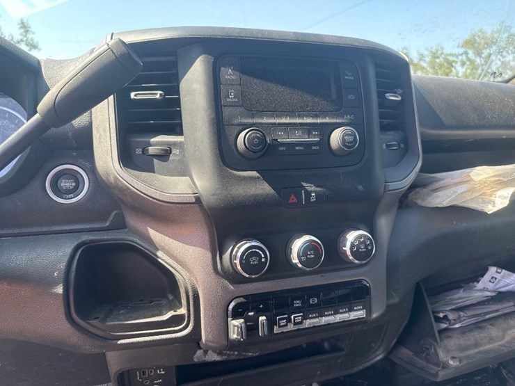 2019-dodge-ram-5500-image-37