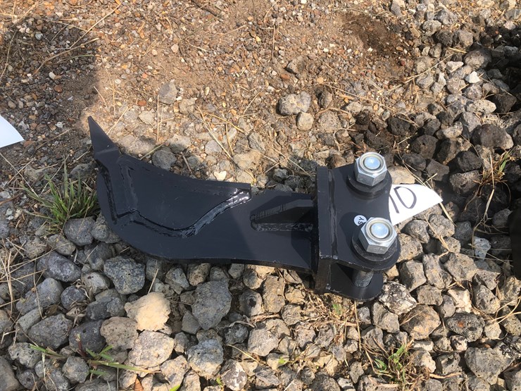 #10-•-mini-excavator-ripper-attachment-image-2