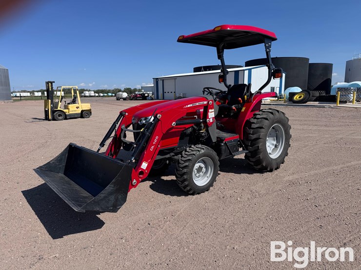 2016-massey-ferguson-1742-image-1