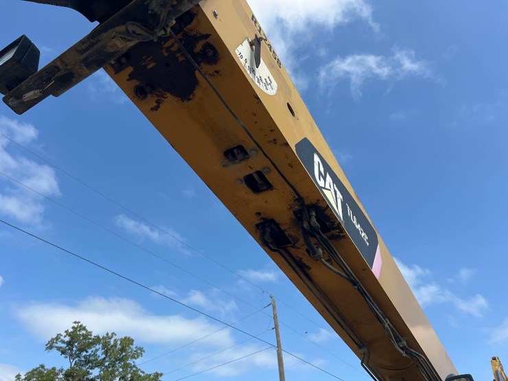 2014-caterpillar-tl642c-image-11