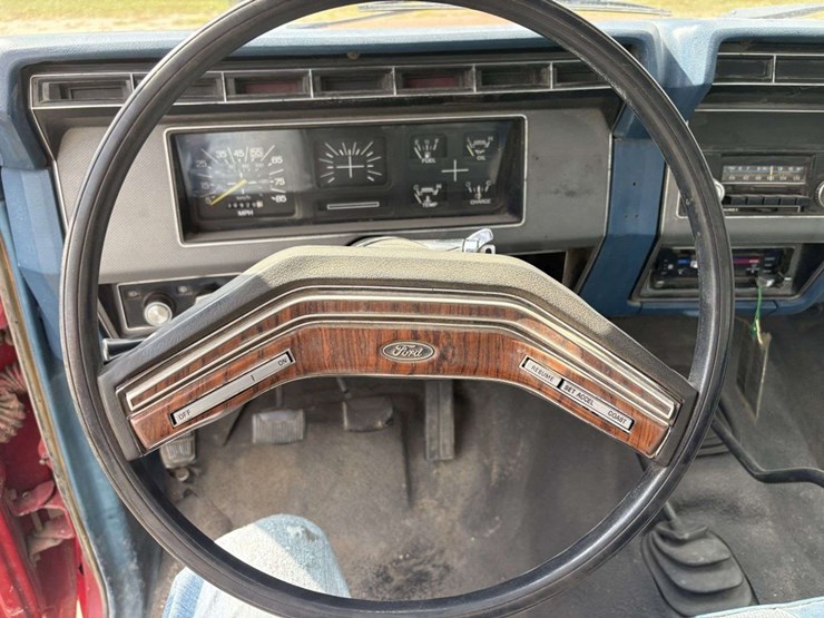 1984-ford-f250-image-22