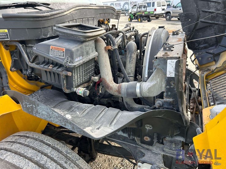 2013-international-durastar-4300-image-8