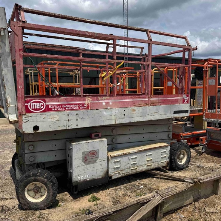 1996 MEC 2548 ELECTRIC MANLIFT