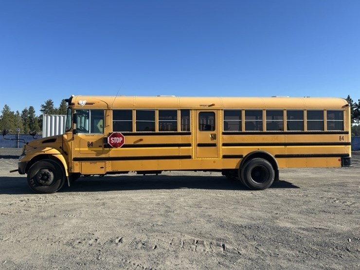 2013-ic-pb10500-school-bus-image-2