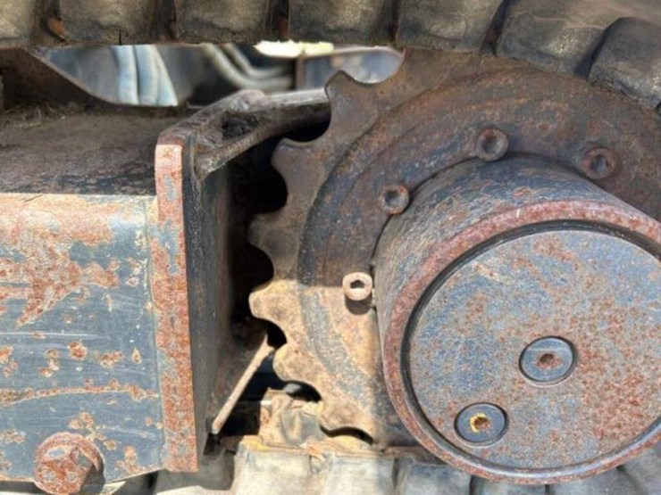 2016-deere-17g-image-30
