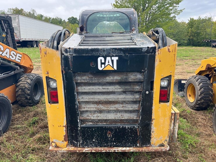 caterpillar-246d-image-21