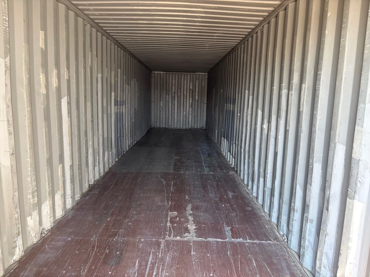 #1244-•-40ft-shipping-container-image-3