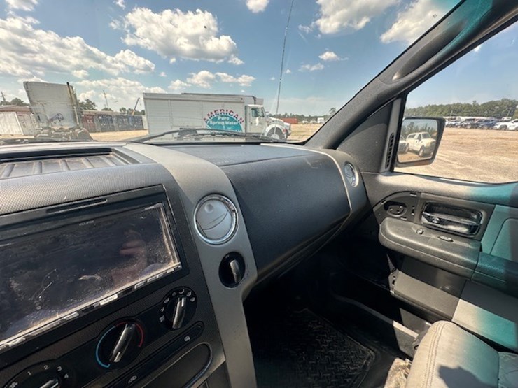2004-ford-f150-image-44
