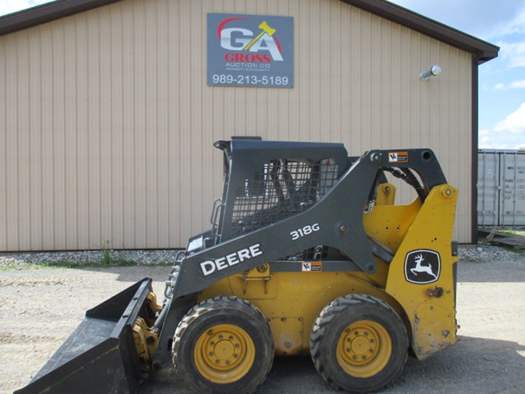 deere-318g-image-7