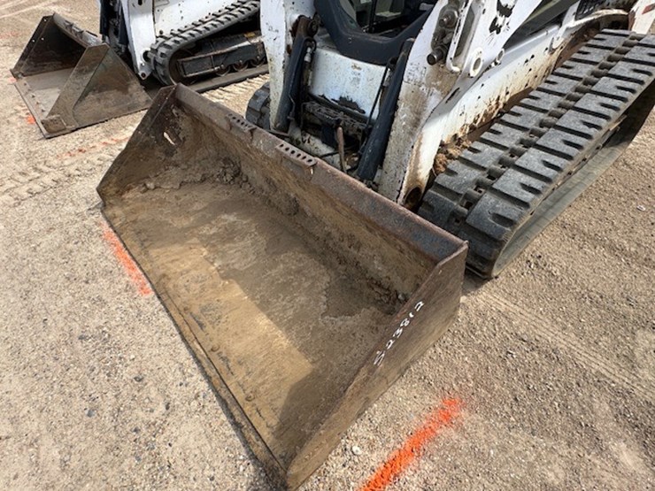 2015-bobcat-t750-image-18