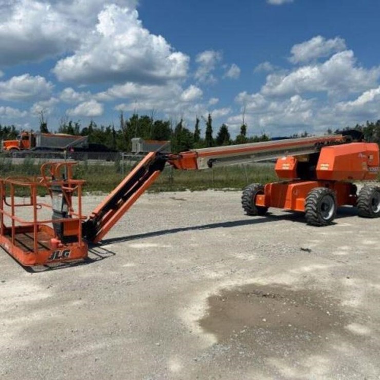2013 JLG 660SJ