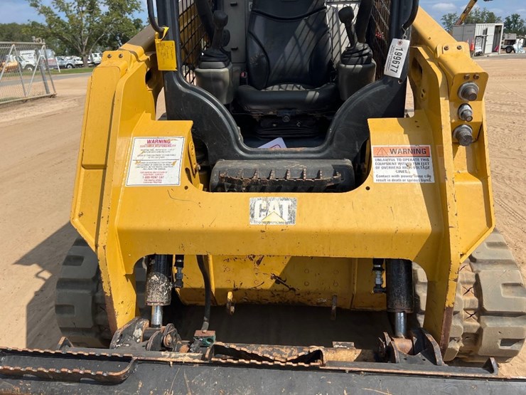 2018-caterpillar-259d-image-19