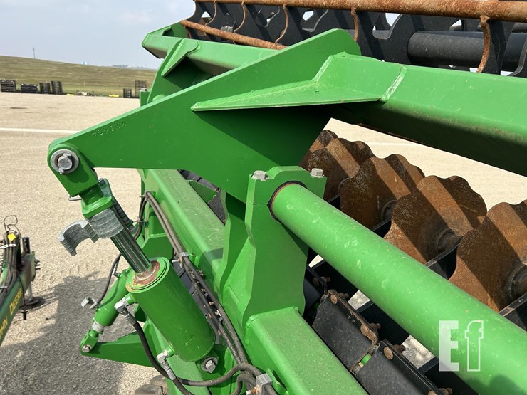 2019-john-deere-2680h-image-30