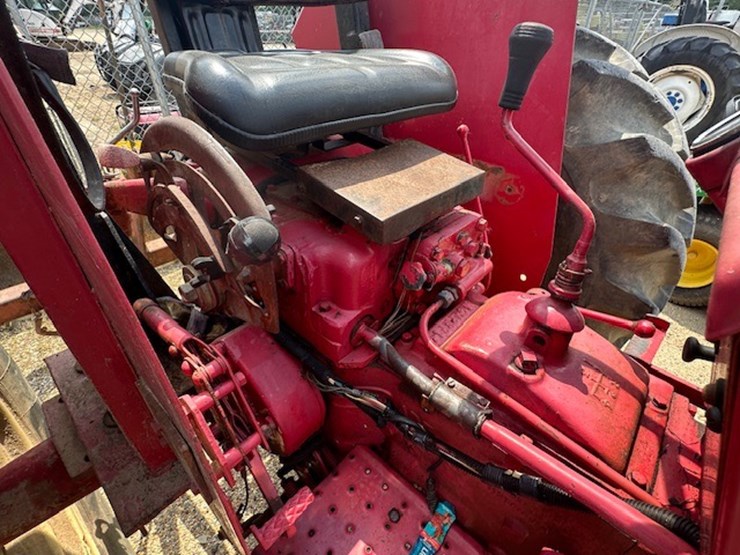 mahindra-575-di-image-52