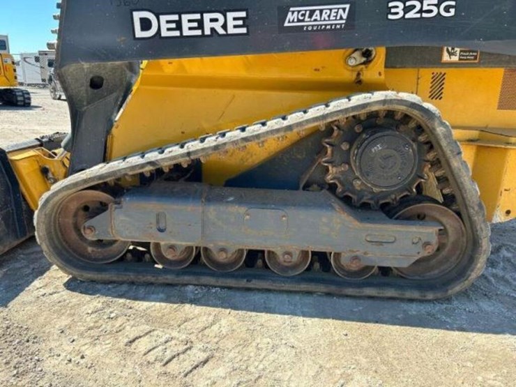 2022-deere-325g-image-41