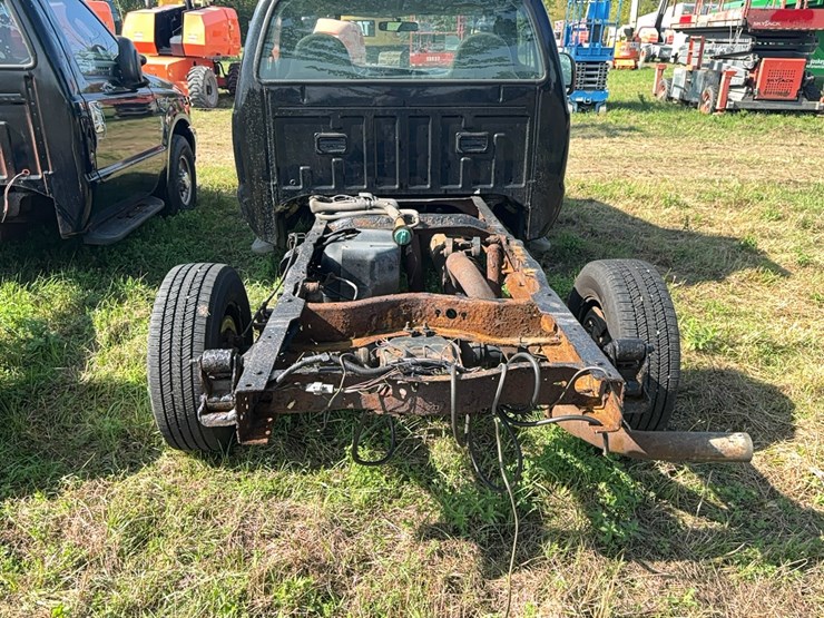 2005-ford-f350-image-18