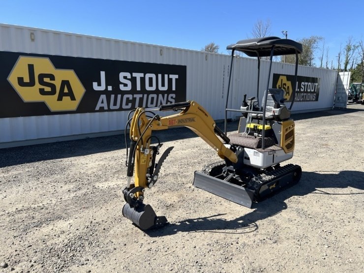 2025-cfg-xz20r-mini-hydraulic-excavator-image-1
