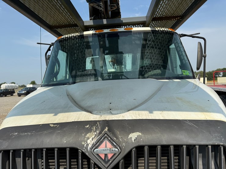 2005-international-durastar-4300-image-65