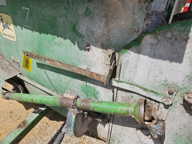 john-deere-125-image-13