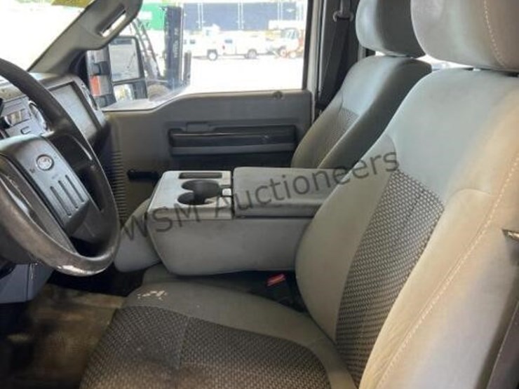 2011-ford-f350-image-22