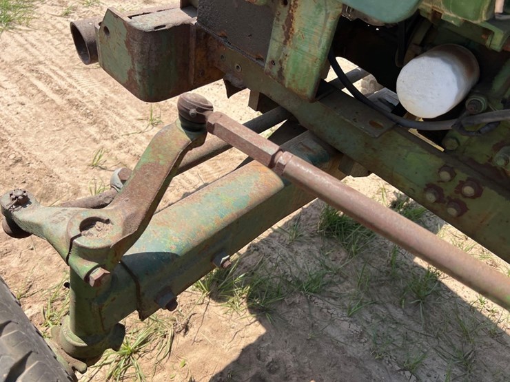john-deere-1050-image-10