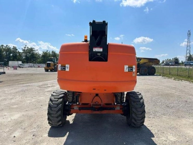 2013-jlg-660sj-image-6
