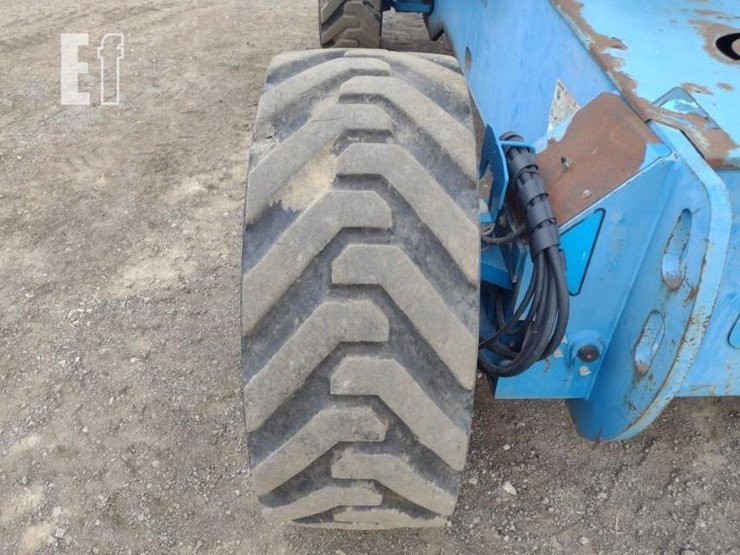 2012-genie-s125-image-14
