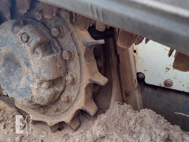 2020-bobcat-t595-image-30