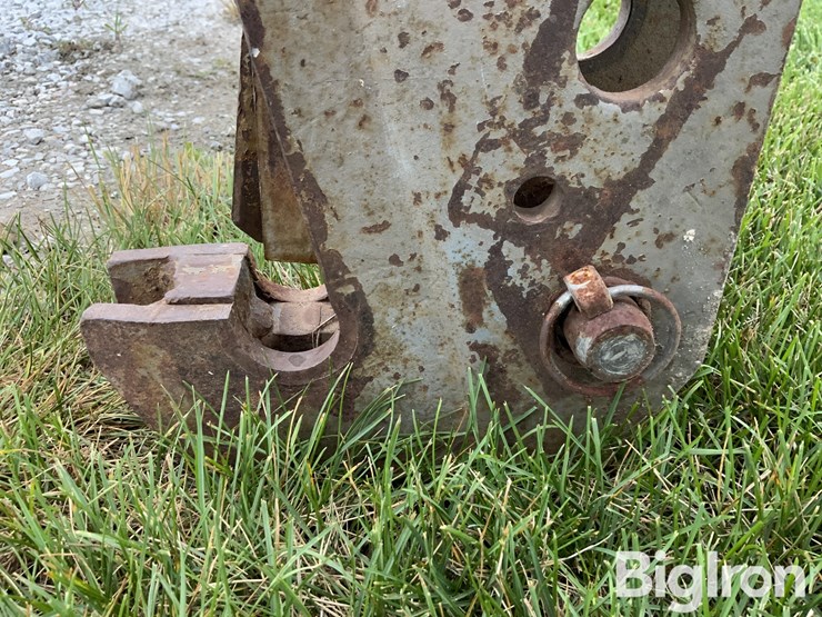 massey-ferguson-quick-hitch-image-12