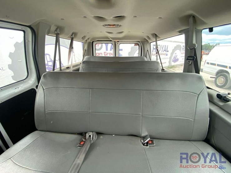 2006-ford-e350-image-20