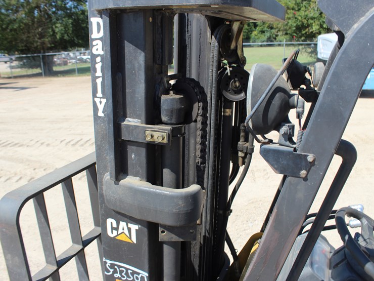 caterpillar-c4000-image-6