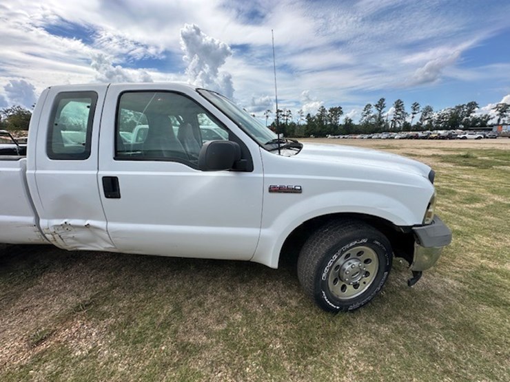2005-ford-f250-image-18