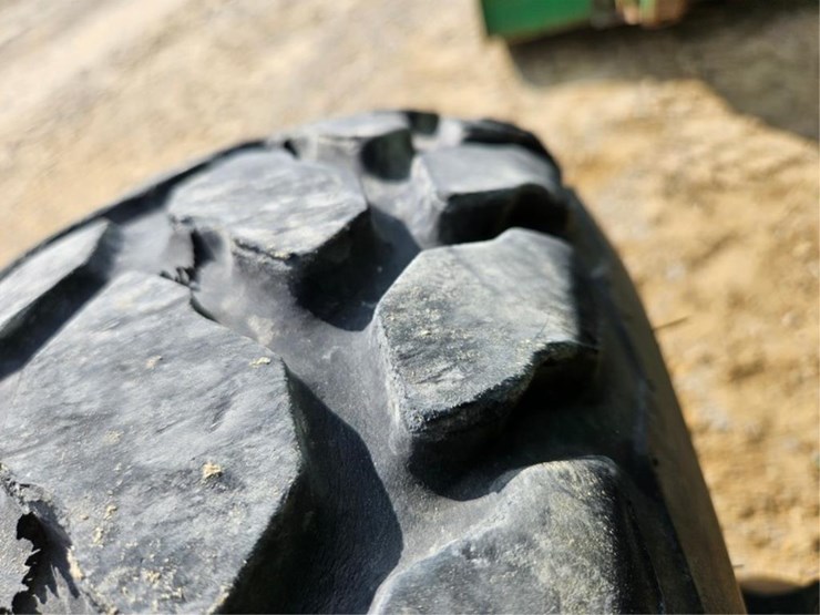 john-deere-5225-image-45