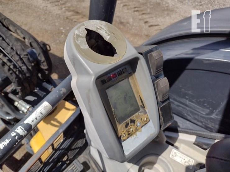 2017-deere-50g-image-7