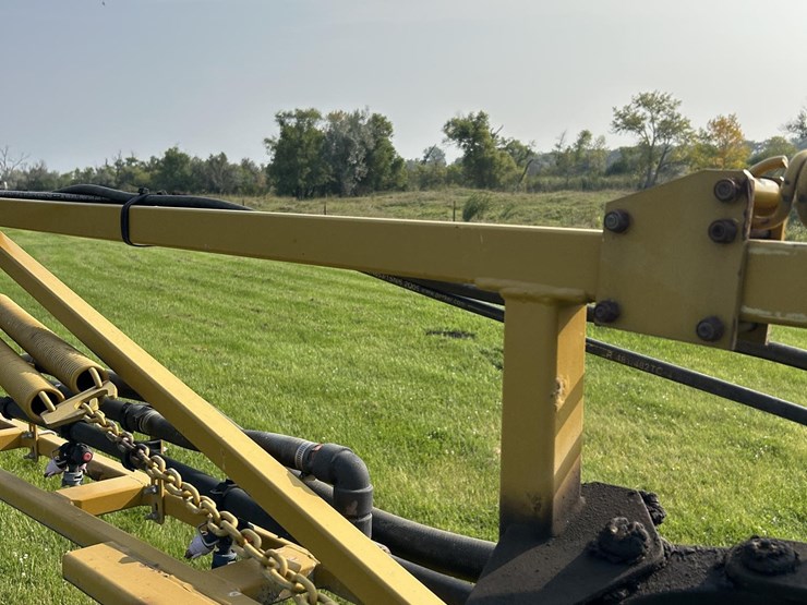 2005-ag-chem-rogator-1074-image-39