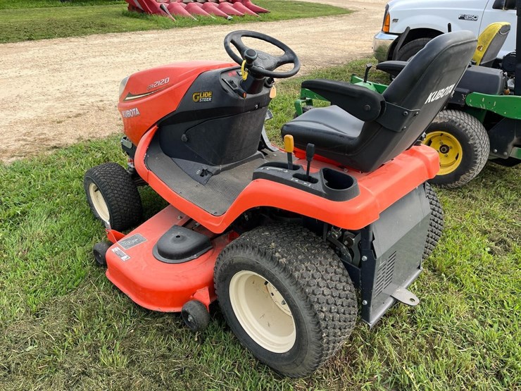 kubota-gv2120-lawn-mower-image-4