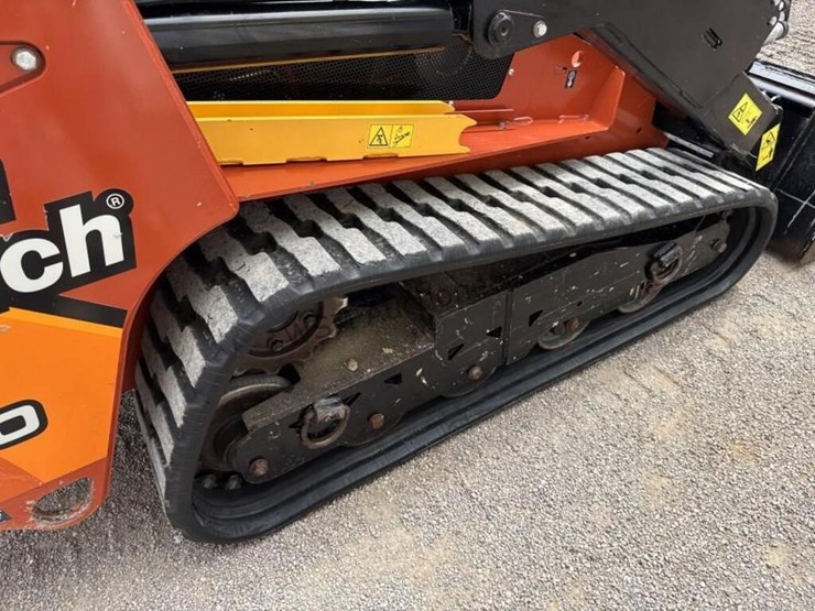 2020-ditch-witch-sk3000-image-17