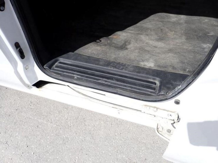 2019-nissan-nv200-image-57