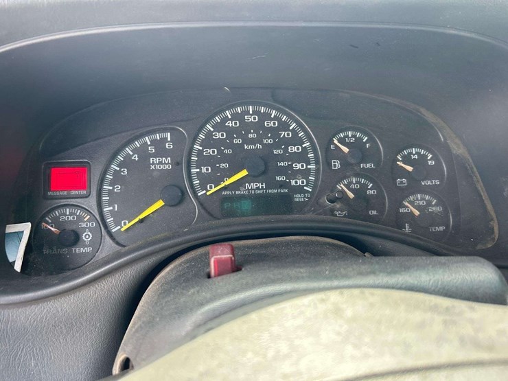 2001-chevrolet-silverado-1500hd-image-14