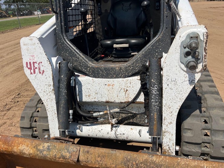 2018-bobcat-t590-image-18
