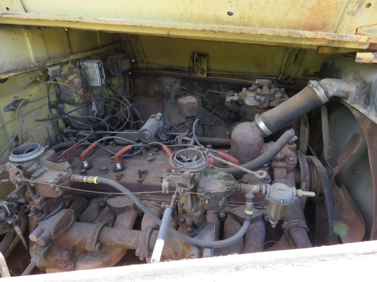 1952-dodge-b-3-ta-142-truck-with-boom-and-winch-image-15