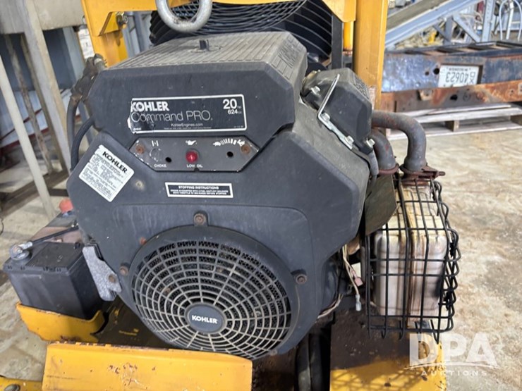 vermeer-trencher-(dr11218)-image-9