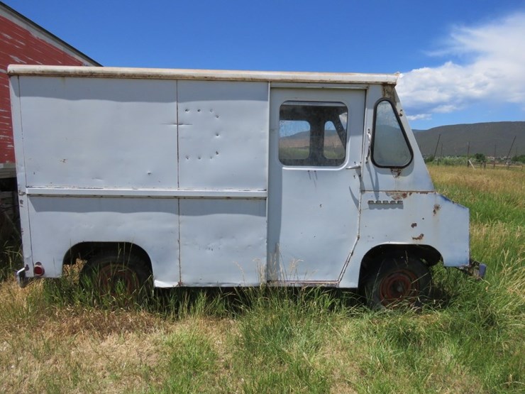 1969-dodge-postal-van-image-3