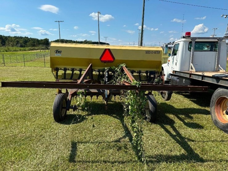 vmc-10ft-aerator/seed-o-vator-(pull-type)-image-4