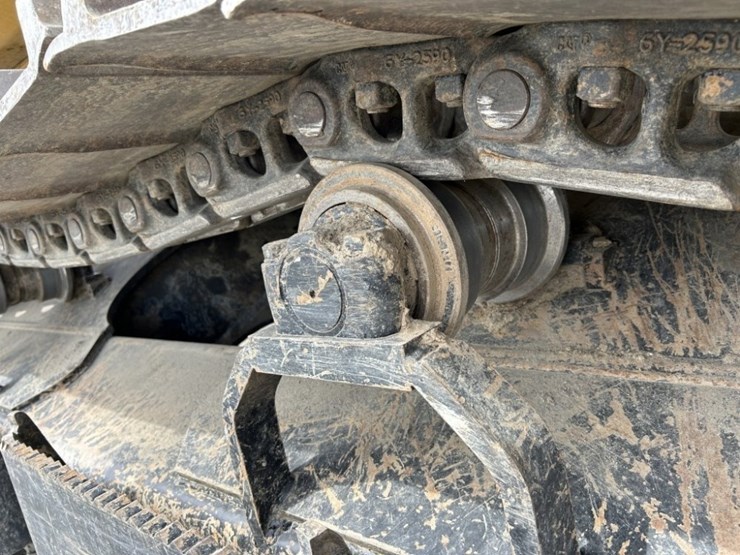 2018-caterpillar-548-image-19