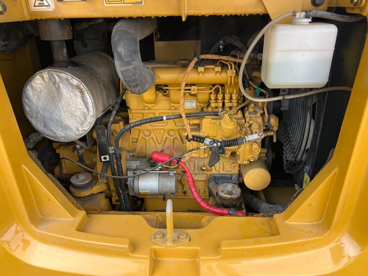 2021-caterpillar-305-image-5